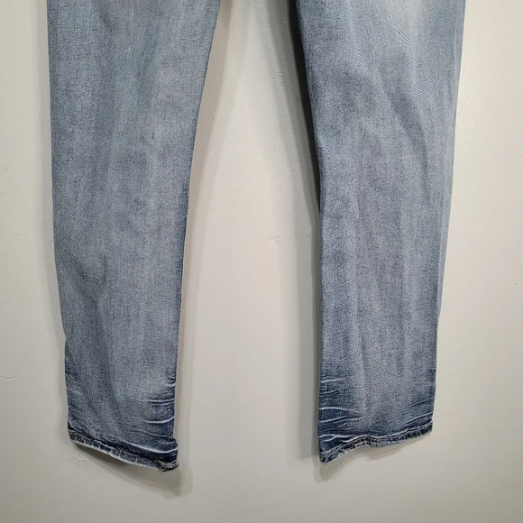True Luck Men's Miles Straight Distressed Jeans Size 30/30 Casual Acid Wash - Picture 12 of 13